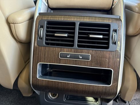 Used 2017 Land Rover Range Rover Sport HSE image 28