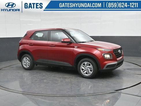 New 2026 Hyundai Venue SE image 1
