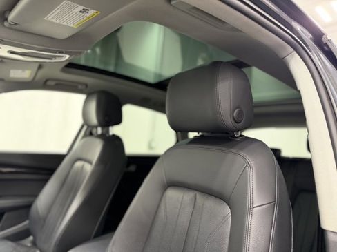 Used 2019 Audi Q5 2.0T Premium Plus w/ Premium Plus Package AWD/4WD image 16