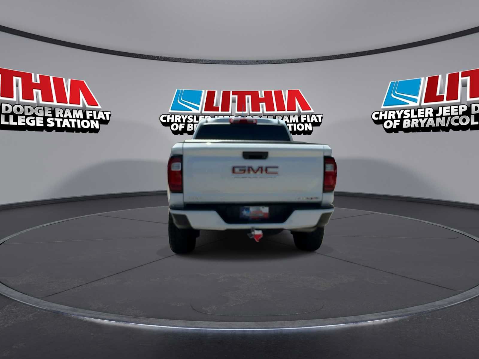 Used 2024 GMC Canyon AT4X AWD/4WD image 7