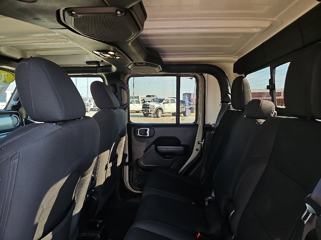 Used 2022 Jeep Gladiator Sport AWD/4WD image 18