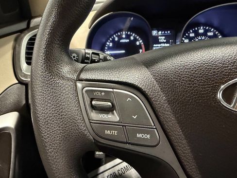 Used 2017 Hyundai Santa Fe Sport image 36