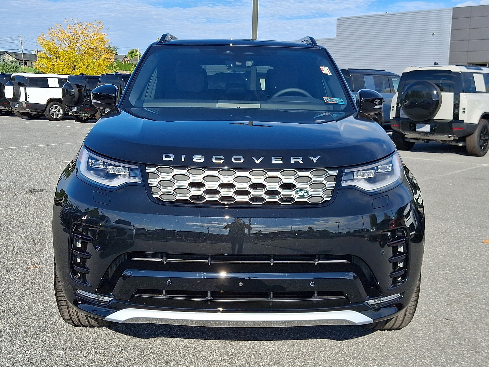New 2026 Land Rover Discovery Limited Edition AWD/4WD image 6