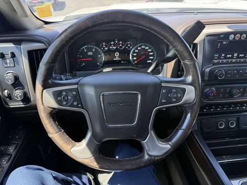 Used 2019 GMC Sierra 2500 Denali AWD/4WD image 7