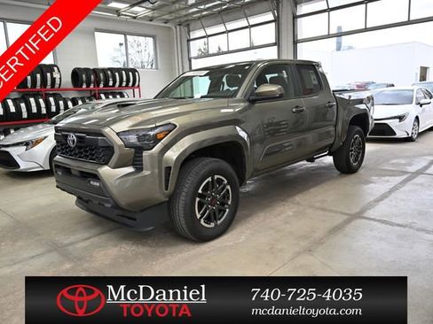 Certified 2025 Toyota Tacoma TRD Sport AWD/4WD image 8