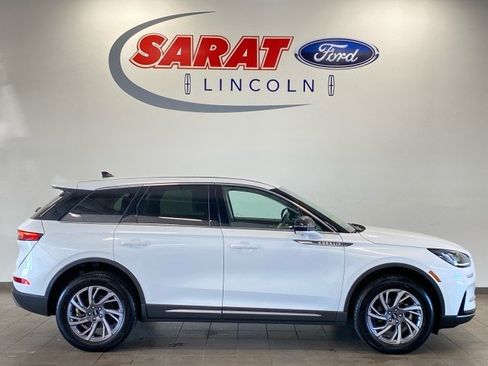 Certified 2023 Lincoln Corsair AWD w/ Equipment Group 101A image 1