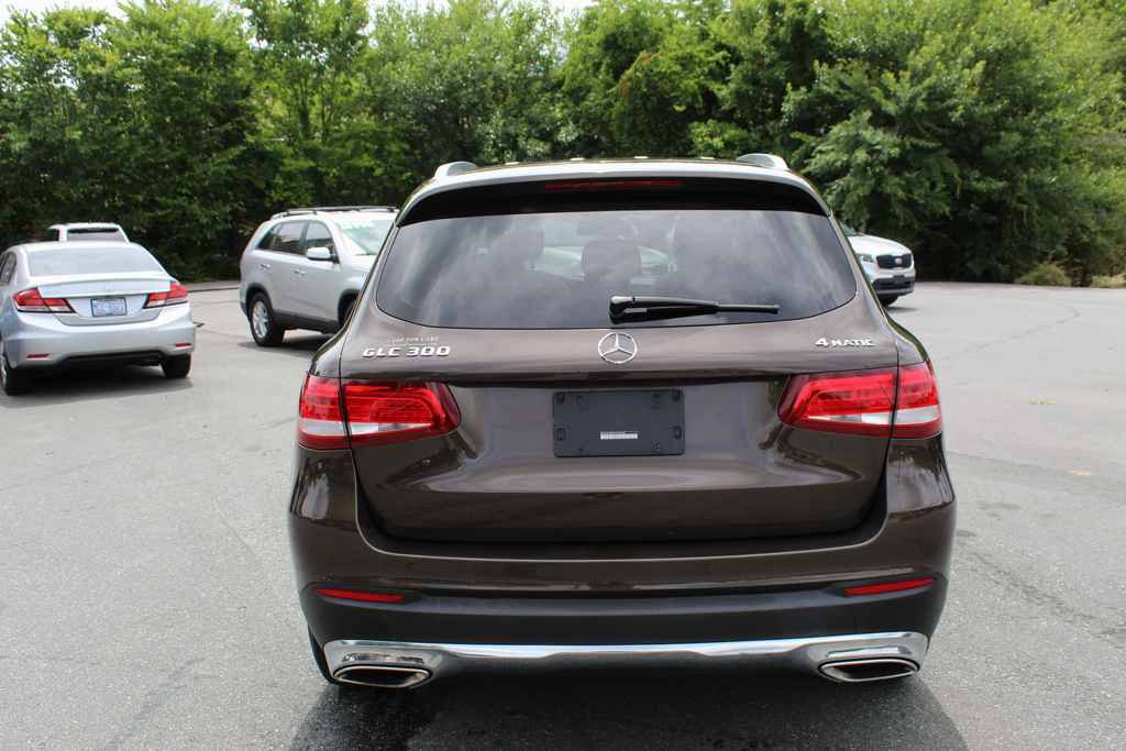 Used 2016 Mercedes-Benz GLC 300 4MATIC image 6