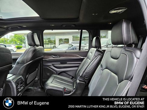 Used 2024 Jeep Grand Cherokee L Limited w/ Luxury Tech Group II AWD/4WD image 20