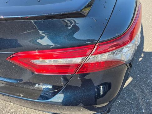 Used 2018 Toyota Camry XSE FWD image 14