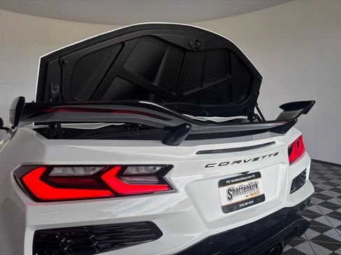 Used 2023 Chevrolet Corvette Z06 w/ Z07 Performance Package RWD image 19