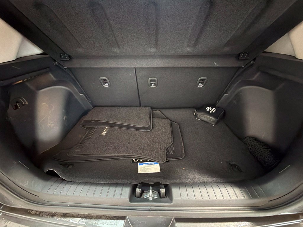 Used 2026 Hyundai Venue SEL FWD image 14