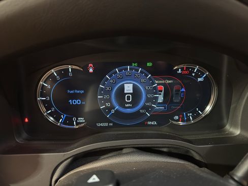 Used 2019 Cadillac Escalade Luxury w/ Escalade Sport Edition image 18