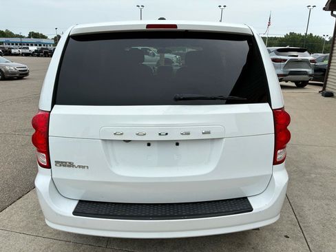 Used 2015 Dodge Grand Caravan SE FWD image 6