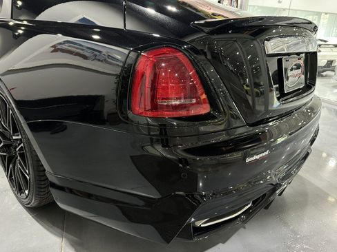 Used 2015 Rolls-Royce Wraith RWD image 46