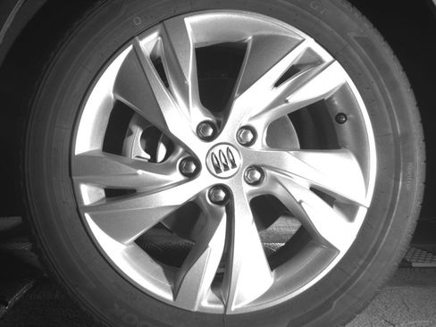 Used 2025 Buick Encore GX Preferred FWD image 12