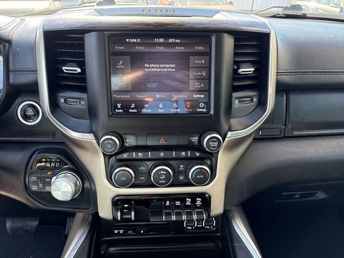 Used 2019 RAM 1500 Laramie image 19