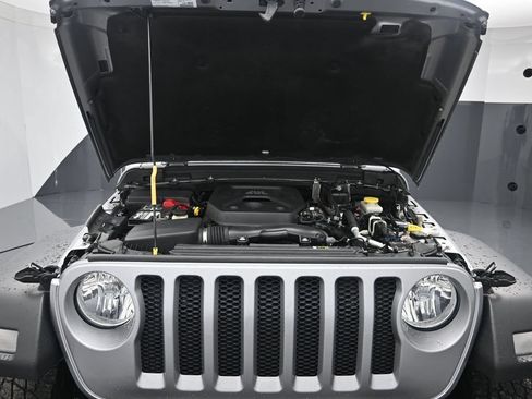 Used 2019 Jeep Wrangler Unlimited Sport w/ Technology Group AWD/4WD image 27