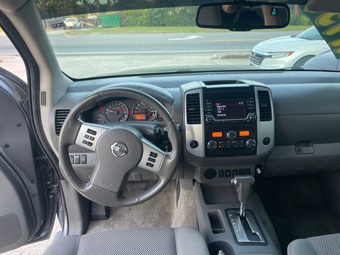 Used 2018 Nissan Frontier SV w/ Value Truck Package image 14