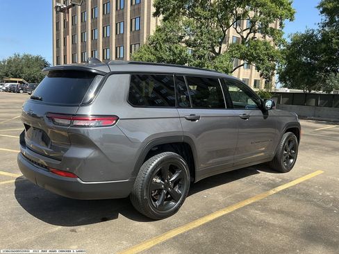 Used 2022 Jeep Grand Cherokee L Laredo RWD image 6