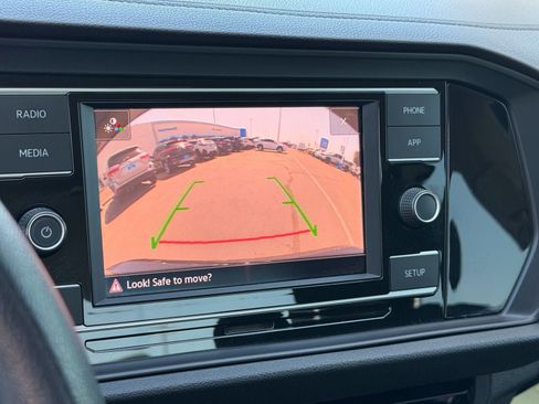 Used 2019 Volkswagen Jetta FWD image 28
