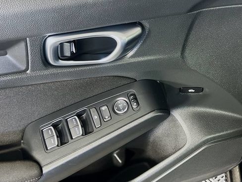 Used 2025 Honda Civic Sport image 12