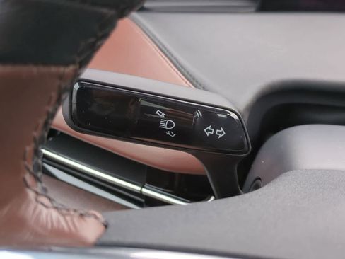 Used 2025 Lincoln Navigator Reserve AWD/4WD image 28