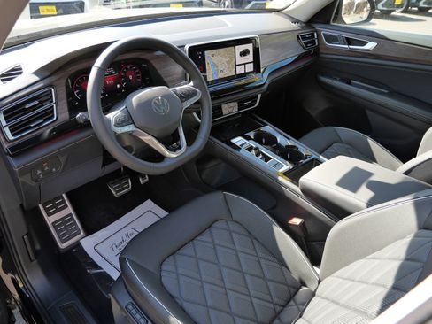 New 2026 Volkswagen Atlas SEL Premium R-Line AWD/4WD image 8