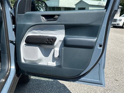 New 2025 Ford Maverick XLT w/ XLT Luxury Package image 14