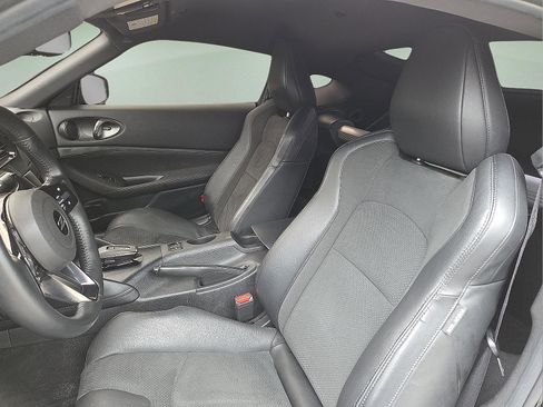 Used 2024 Nissan Z Performance w/ Floor Mat Package RWD image 12