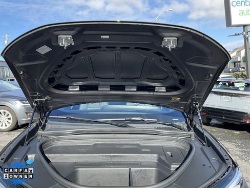 Used 2025 Audi Q6 e-tron Premium w/ Convenience Package image 12