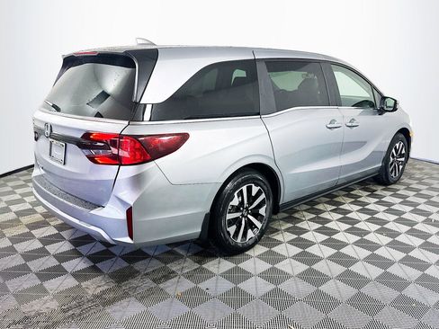 Used 2025 Honda Odyssey EX-L image 6