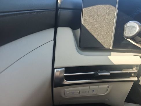 Used 2025 Hyundai Tucson SEL FWD image 30