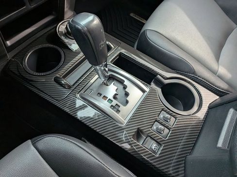 Used 2022 Toyota 4Runner SR5 Premium image 16