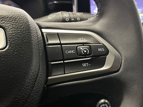 Used 2022 Jeep Compass Latitude AWD/4WD image 24