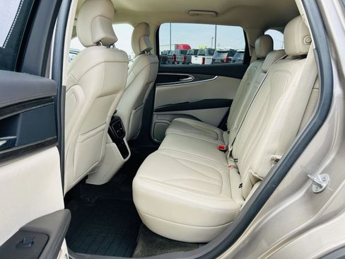 Used 2018 Lincoln MKX Select w/ Select Plus Package image 29