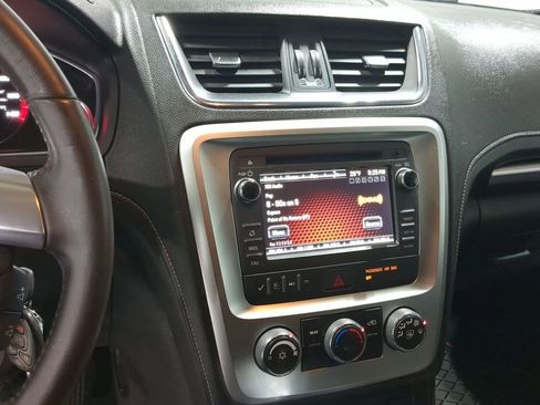 Used 2015 GMC Acadia SLE image 43