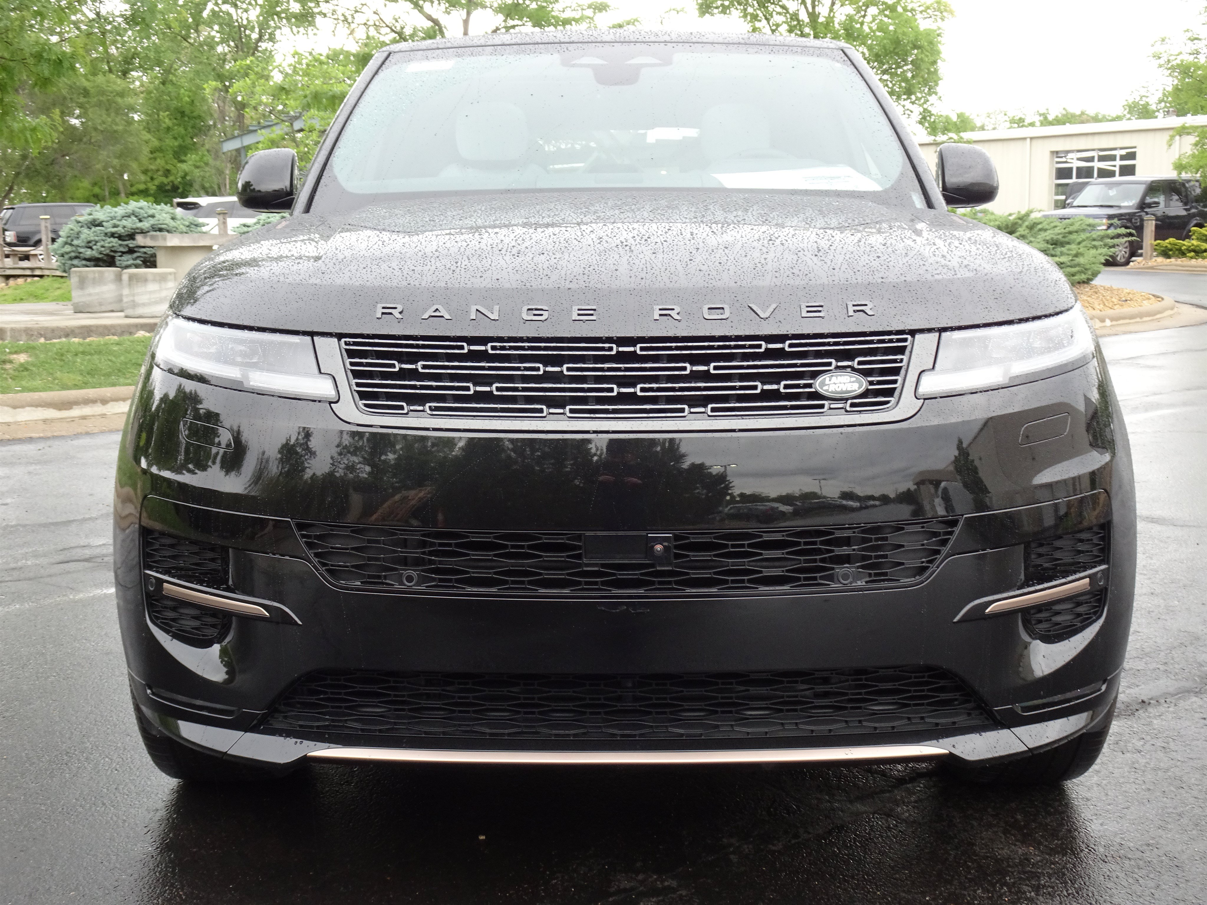New 2026 Land Rover Range Rover Sport Dynamic SE AWD/4WD image 14