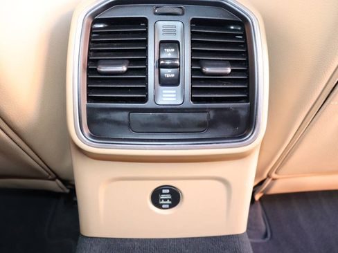 Used 2017 Porsche Macan AWD/4WD image 50