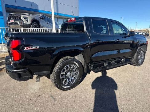 Used 2024 Chevrolet Colorado Z71 w/ Z71 Convenience Package 2 image 5