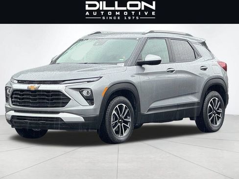 Used 2025 Chevrolet TrailBlazer LT AWD/4WD image 8