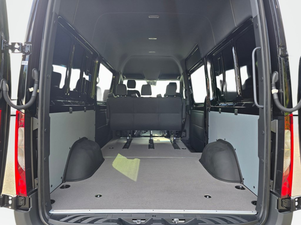New 2026 Mercedes-Benz Sprinter 2500 image 19