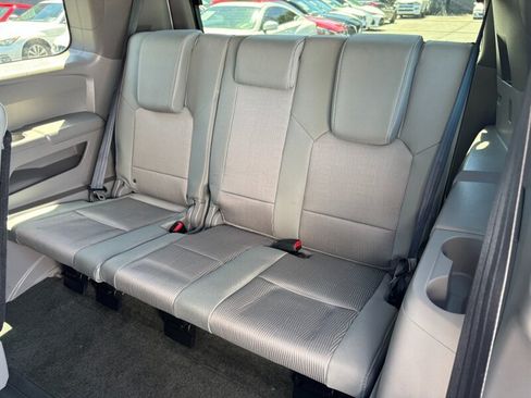 Used 2015 Honda Pilot EX image 12
