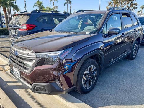 Certified 2026 Subaru Forester Premium AWD/4WD image 1