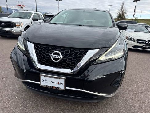 Used 2019 Nissan Murano S image 3
