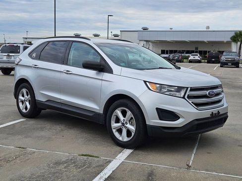 Used 2015 Ford Edge SE image 3