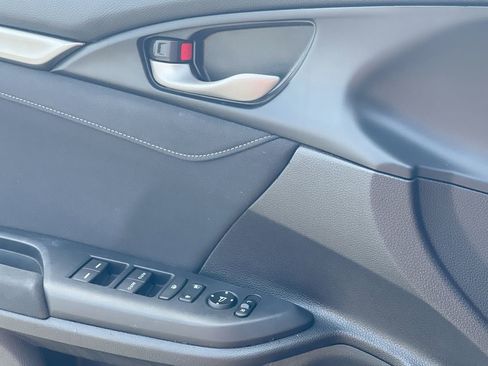 Used 2020 Honda Civic EX image 8