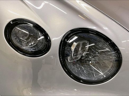 Used 2024 Bentley Continental GT image 29