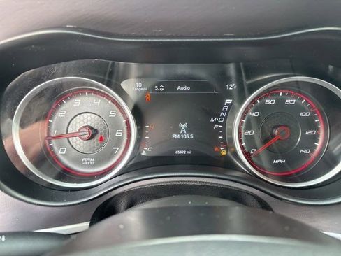 Used 2022 Dodge Charger SXT image 15