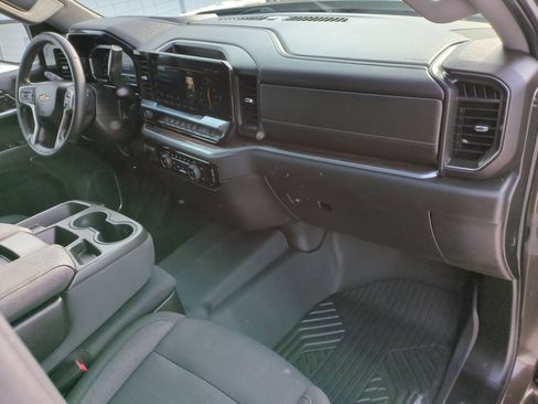 Certified 2023 Chevrolet Silverado 1500 LT w/ Z71 Off-Road Package image 28