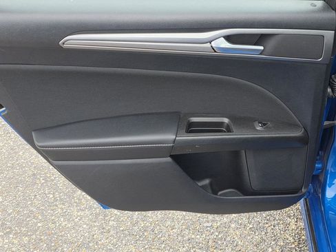 Used 2020 Ford Fusion SE FWD image 37